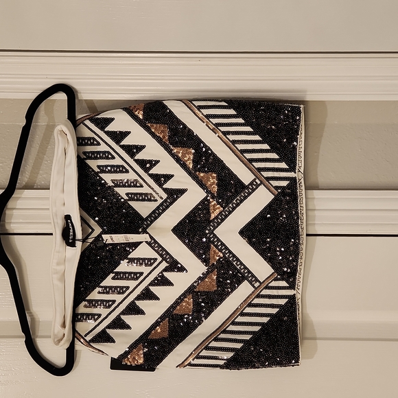 Small Express skirt - Picture 2 of 3